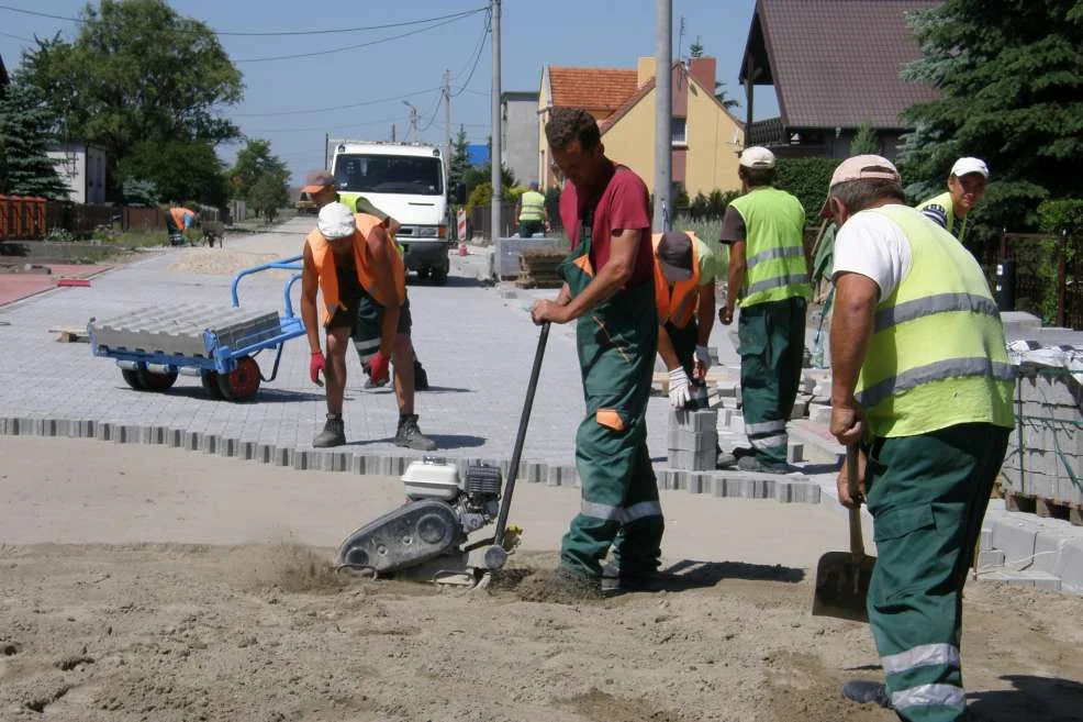 Trwają remonty dróg na terenie gminy Jarocin