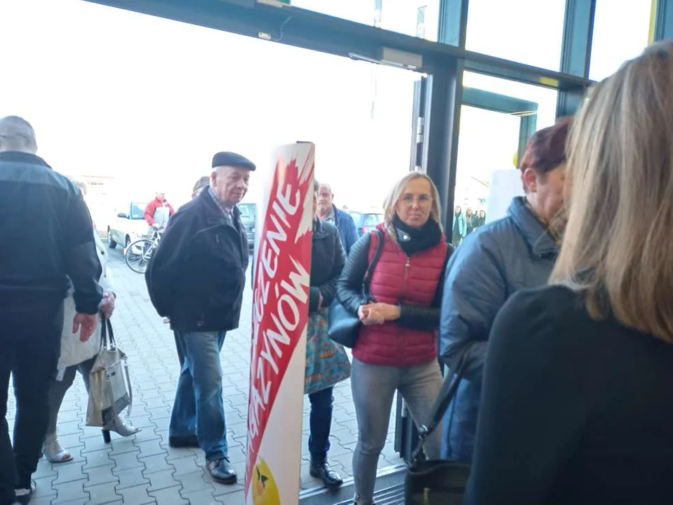 Media Expert otwarty. Było przecięcie wstęgi, prezenty i niepowtarzalna oferta