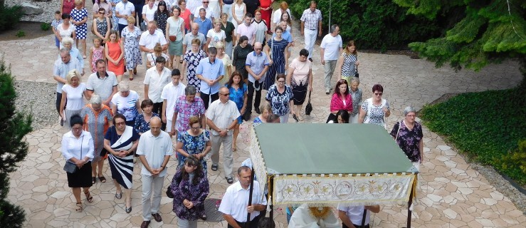 Dzisiaj odpust u franciszkanów. Zobacz, jak bawiono się na uroczystościach ku czci św. Antoniego - Zdjęcie główne