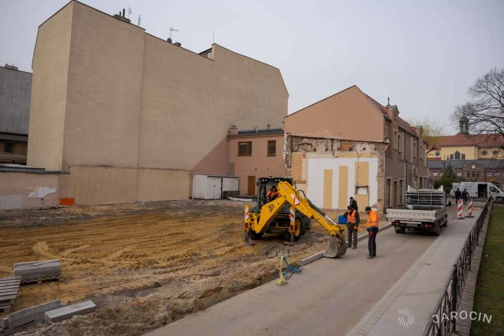 Sala Cechu Rzemiosł Różnych wyburzona. Zobacz, co stanie na jej miejscu [ZDJĘCIA] - Zdjęcie główne