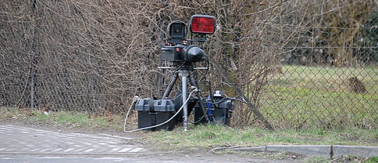 Fotoradar straży miejskiej stoi w kącie - Zdjęcie główne