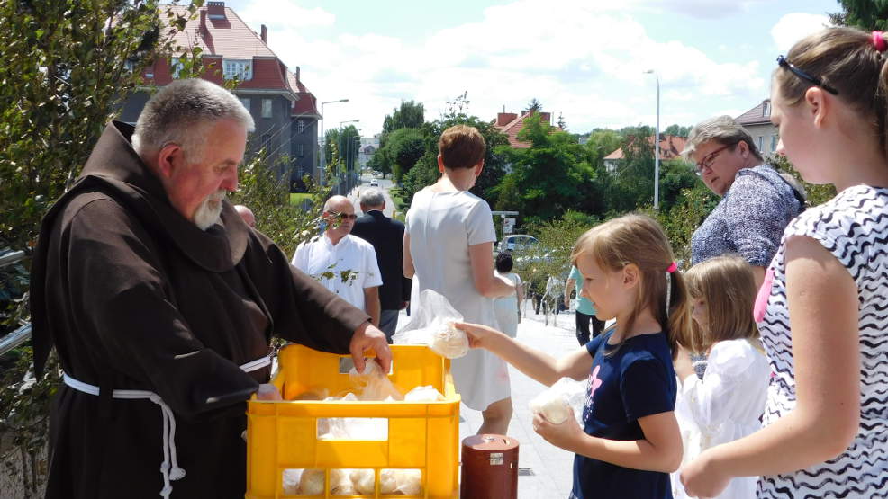 W niedzielę odpust u franciszkanów. Z chlebkami, ale bez grilla - Zdjęcie główne