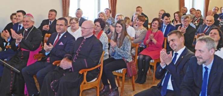 Burmistrz skarżył się na brak jedności podczas spotkania noworocznego z biskupem - Zdjęcie główne