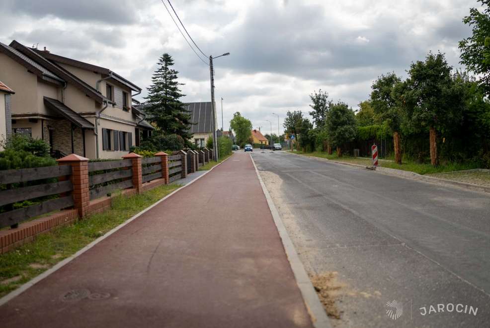 Budują rondo i przebudowują ulice w Jarocinie. Do końca mają niewiele czasu 