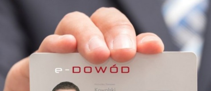 Koniec tradycyjnych dowodów osobistych? Co w zamian? - Zdjęcie główne