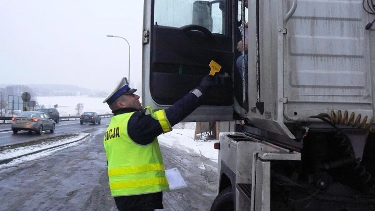 Mandat za nieodśnieżony samochód do 3.000 zł - Zdjęcie główne