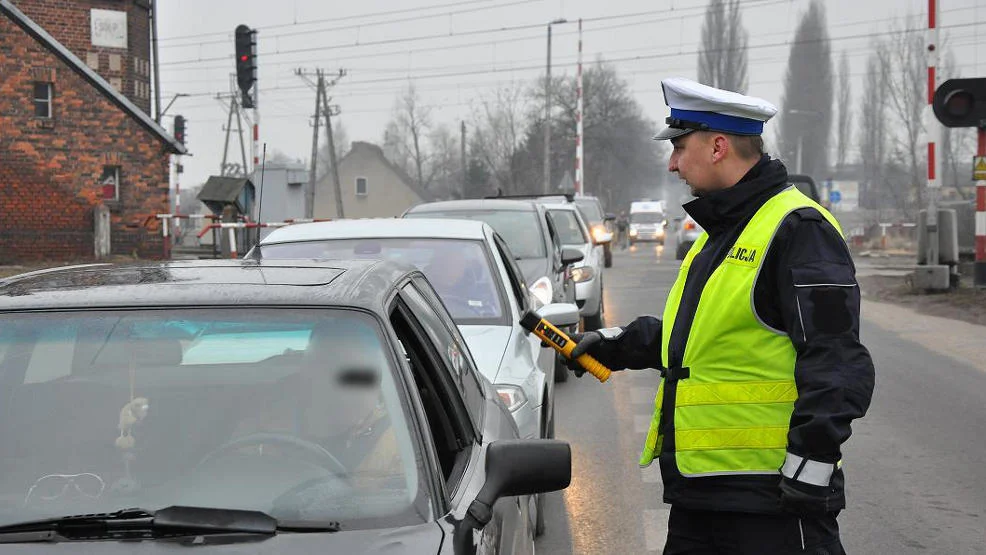  Policja wlepia gigantyczne mandaty. Ilu kierowców musiało je zapłacić?   - Zdjęcie główne