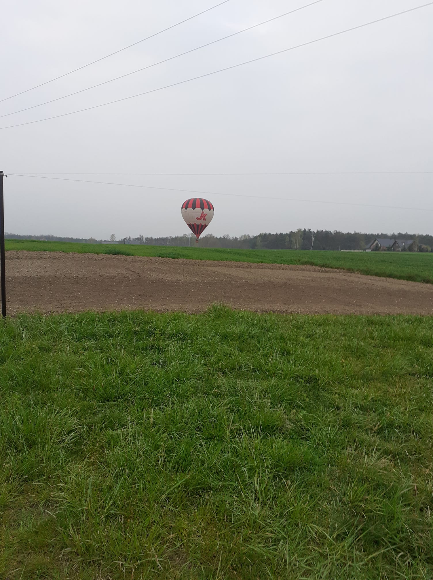 Balon nad Jarocinem wzbudził duże zainteresowanie. Wiemy kto nim leciał