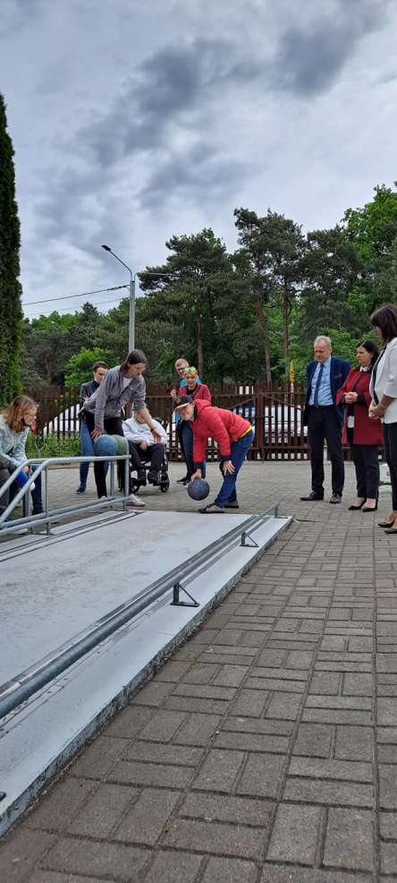 Jarocin. Szkoła specjalna wzbogaciła się o szkolny teren rekreacyjno-wypoczynkowy