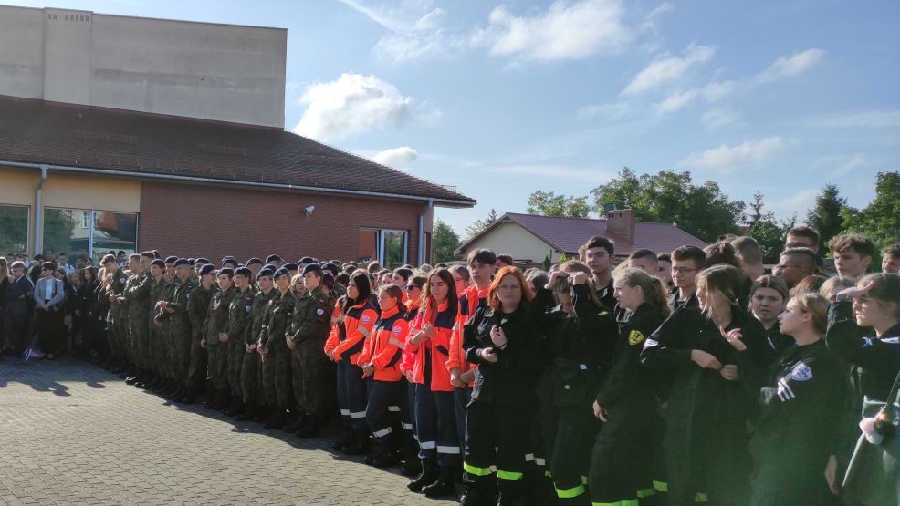 Rozpoczęcie roku szkolnego. Uczniowie ZSP 2 Jarocin