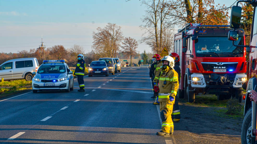  Zderzenie na drodze krajowej nr 12.  Oplem wymusiła pierwszeństwo   - Zdjęcie główne