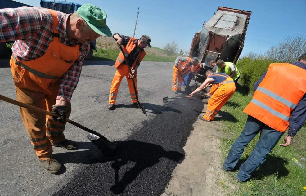 Drogi dojazdowe do gruntów rolnych w gminie Nowe Miasto nad Wartą - Zdjęcie główne