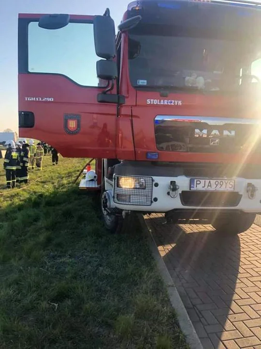 Feralne skrzyżowanie DK12 z drogą na Łukaszewo zmorą kierowców. Jedna osoba nie żyje, kilka rannych