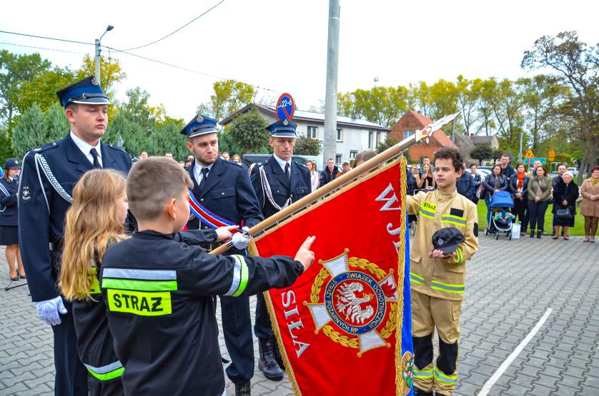 Ślubowanie Dziecięcych i Młodzieżowych Drużyn Pożarniczych OSP Golina   