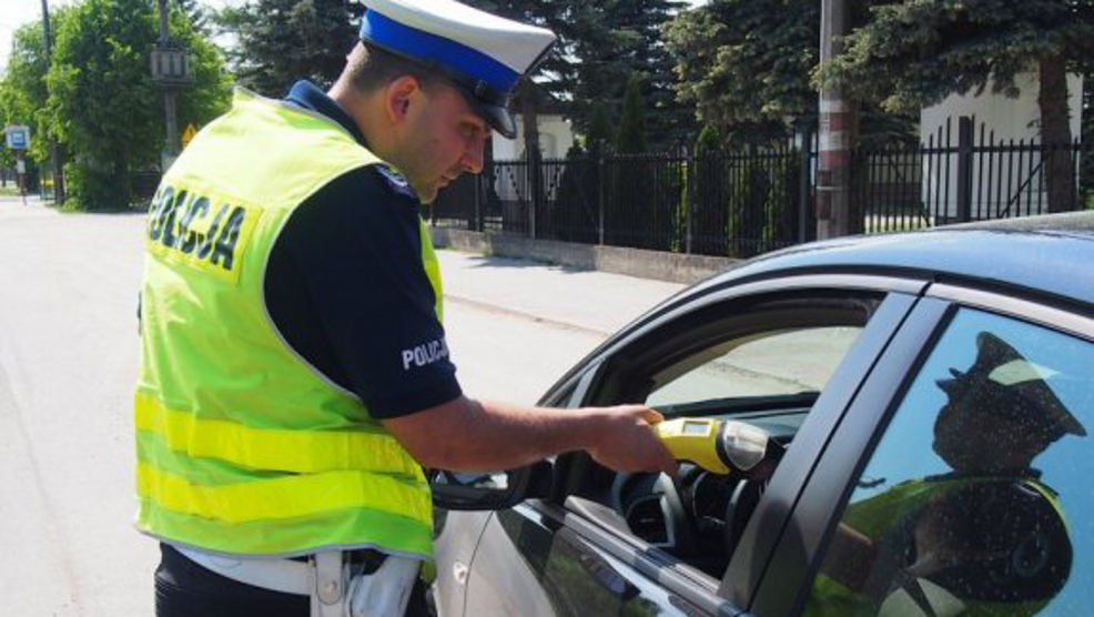 Wyjechał peugeotem na DK 11. Miał prawie dwa promile - Zdjęcie główne