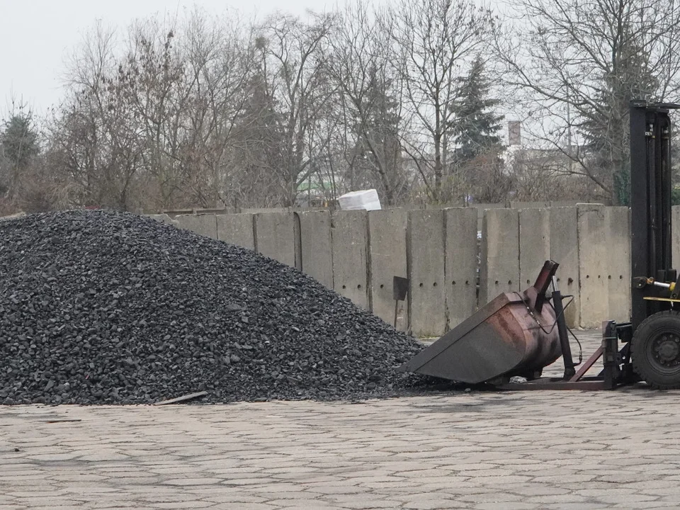 650 ton węgla trafiło do gminy Jaraczewo. Są mieszkańcy, którzy rezygnują z opału - Zdjęcie główne