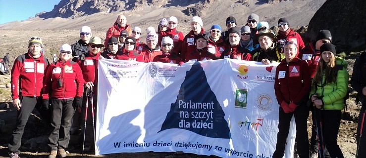 Zdobyli Kilimandżaro dla chorych dzieci - Zdjęcie główne