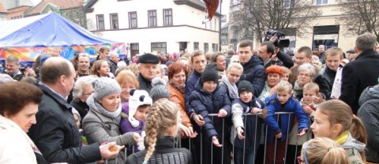 Święty Marcin na koniu i rogale na rynku - Zdjęcie główne