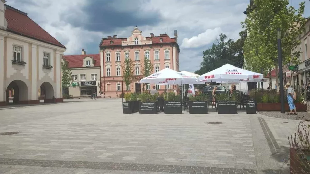 Ogródki gastronomiczne na jarocińskim Rynku - lokale już mogą powalczyć o miejsce