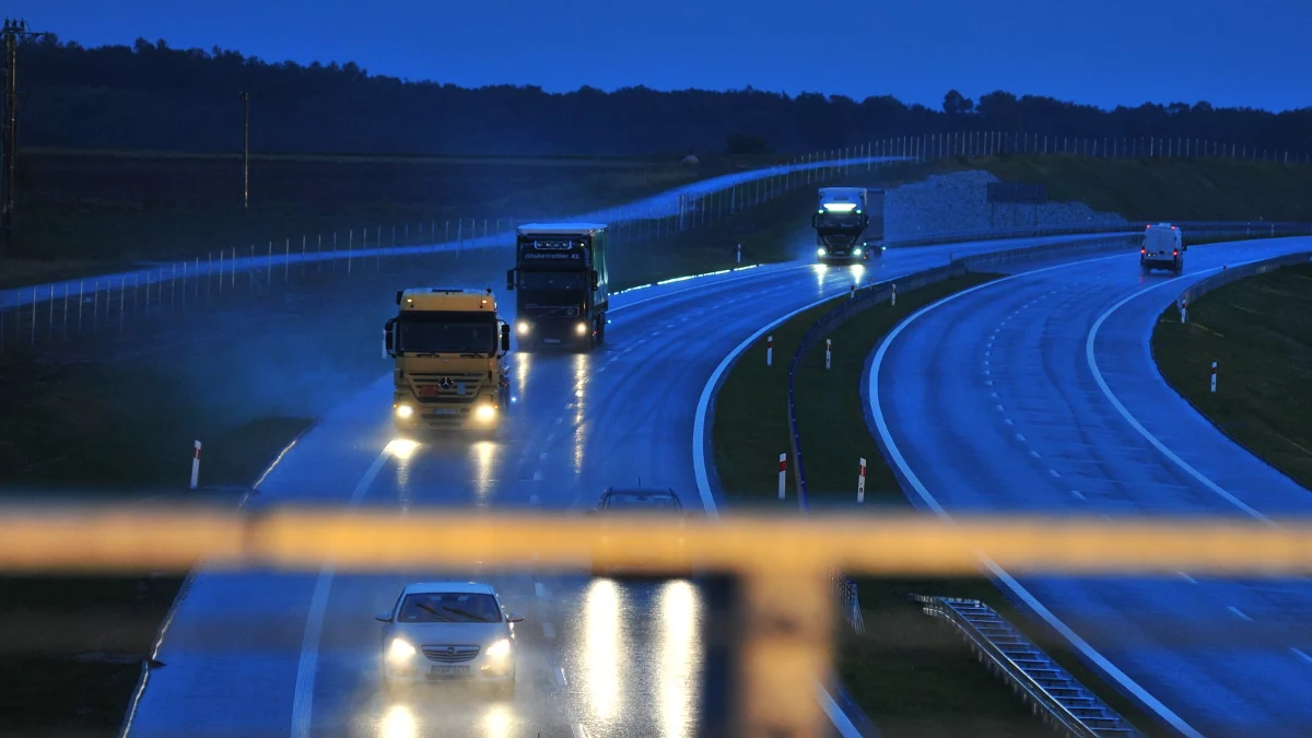 Pijany kierowca BMW szalał na obwodnicy Jarocina - Zdjęcie główne