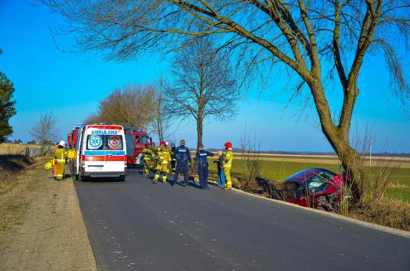 Jedna osoba nie żyje, a trzy trafiły do szpitala