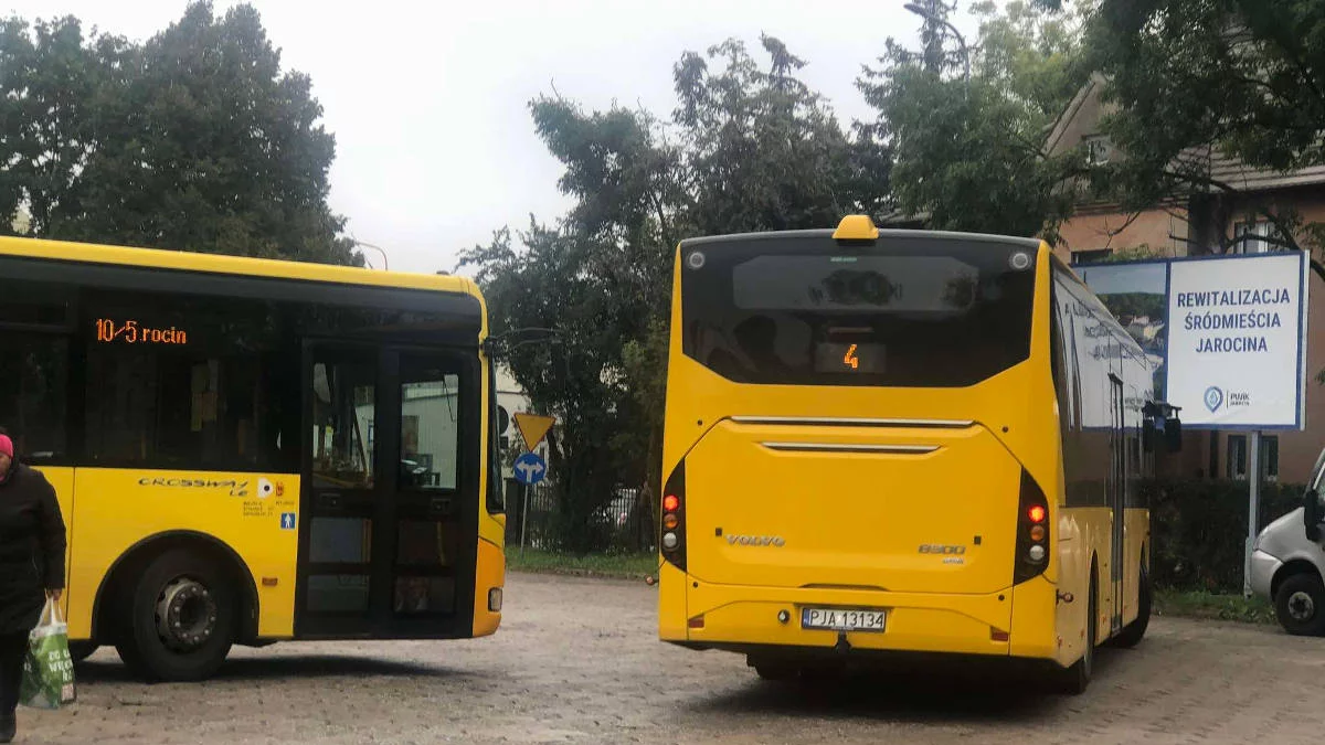 Jarocińskie Linie Autobusowe dołożyły dwa kursy. Gmina zapowiada kolejne zmiany [SONDA] - Zdjęcie główne