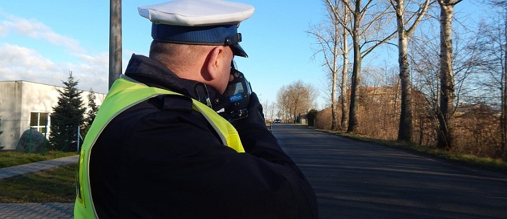 Rozpędziła się citroenem. Zatrzymała ją policja i straciła prawo jazdy   - Zdjęcie główne