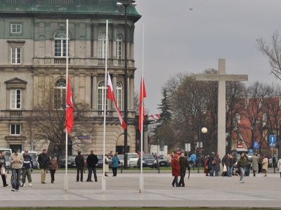 Akcenty warszawskie katastrofy pod Smoleńskiem - Zdjęcie główne