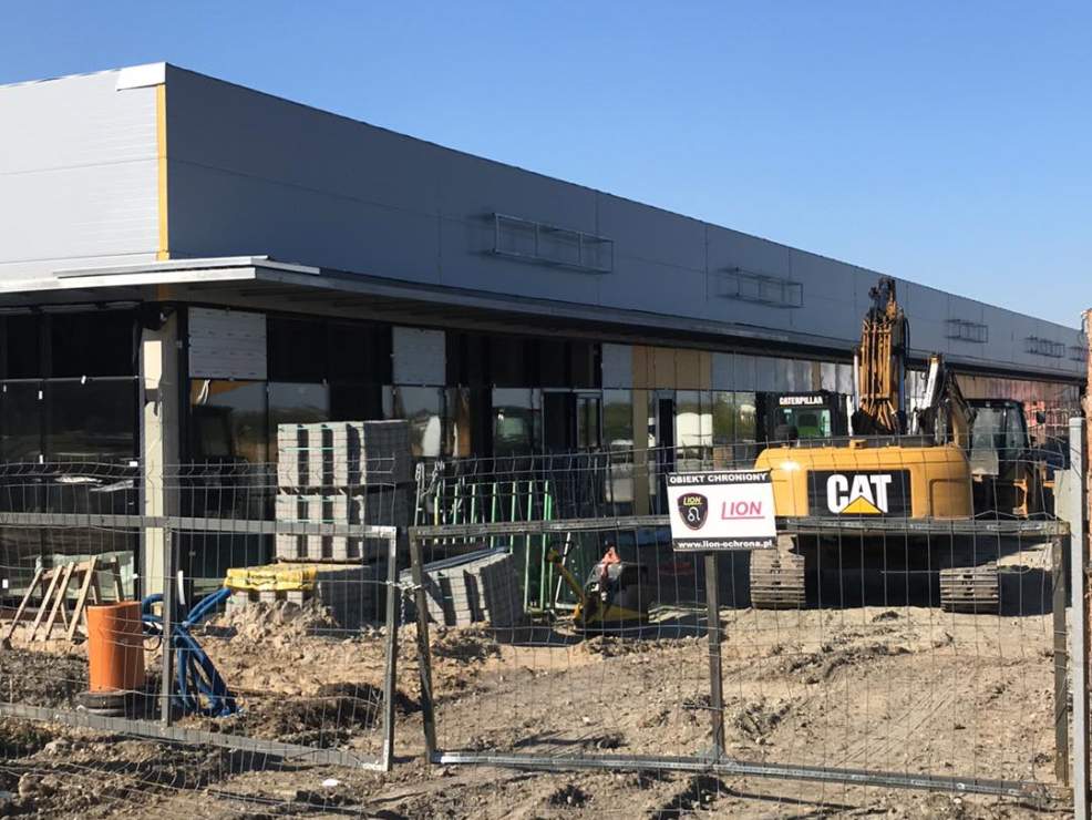 Nowe centrum handlowe po sąsiedzku w Pleszewie. Jakie będą sklepy? - Zdjęcie główne