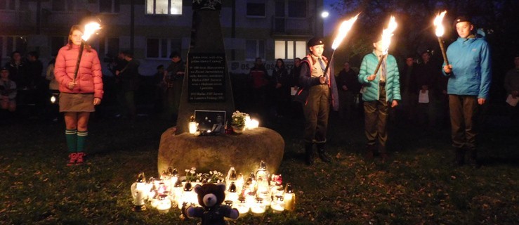 Harcerze żegnają zmarłą druhnę Laurę [WIDEO] - Zdjęcie główne