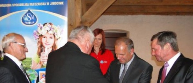 Burmistrz chwalił masło z Jarocina  - Zdjęcie główne