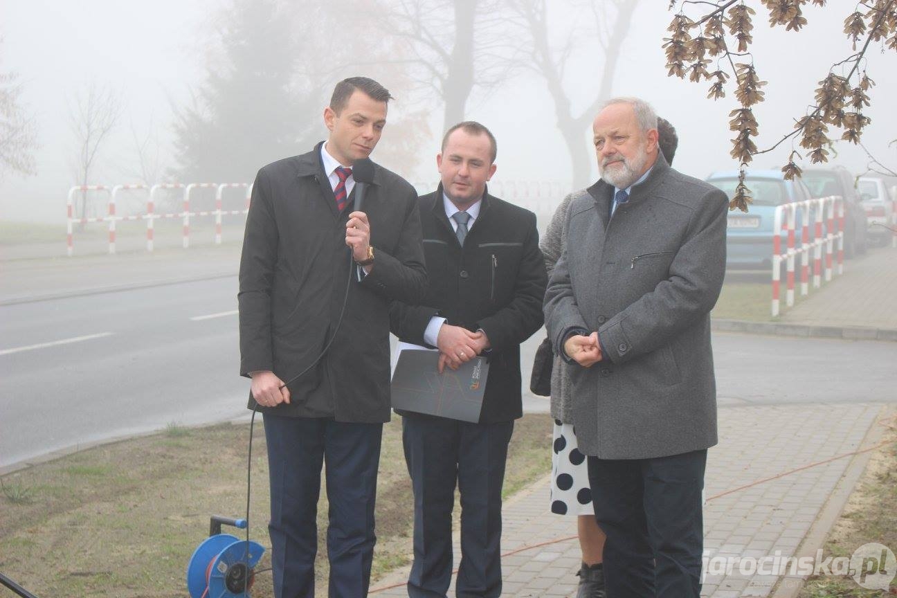 Jarocin. Otwarcie chodnika w Chrzanie (gm. Żerków) - Zdjęcie główne