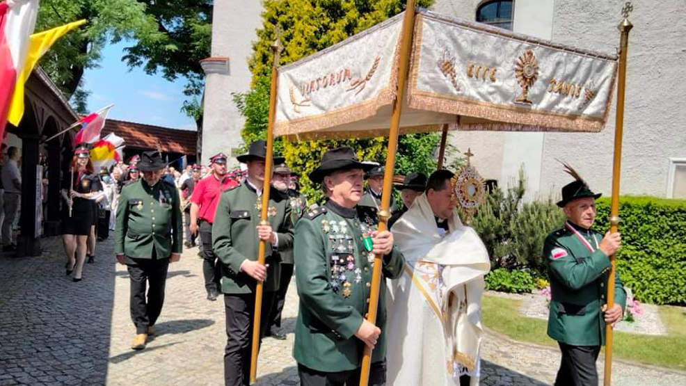 Jarocin. Jak wyglądała procesja Bożego Ciała z kościoła św. Marcina do Chrystusa Króla?