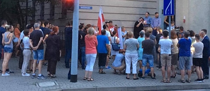 Jarocin przyłączył się do protestu przeciwko ustawie o Sądzie Najwyższym - Zdjęcie główne