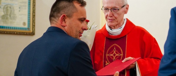 Ksiądz po 17 latach na parafii w Wilkowyi odszedł na emeryturę - Zdjęcie główne