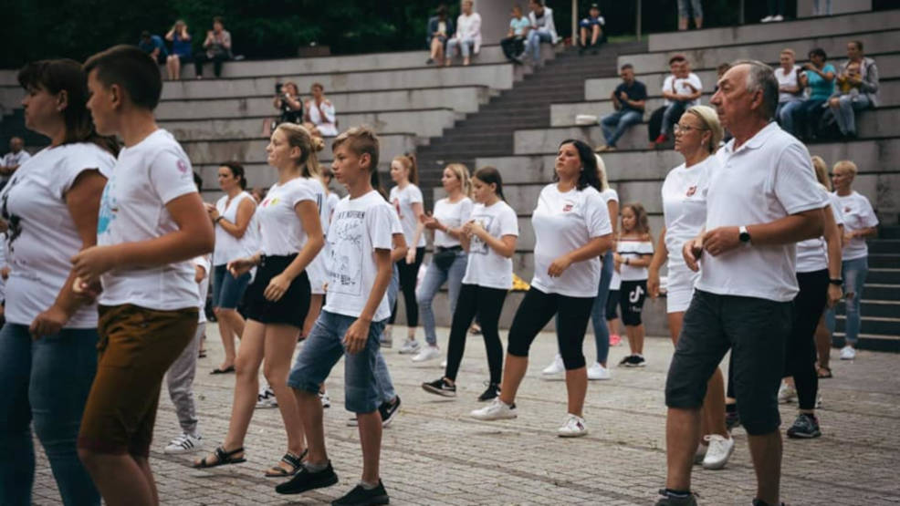 Jerusalema Challenge dla Karoliny. Zatańcz i pomóż [AKTUALIZACJA] - Zdjęcie główne