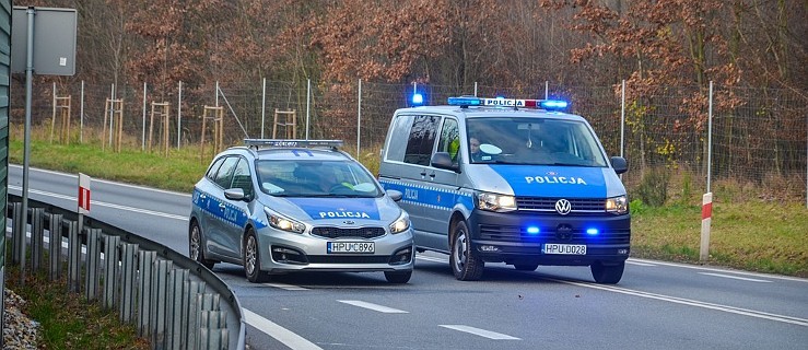 Pieszy na obwodnicy Jarocina. Interweniowała policja    - Zdjęcie główne