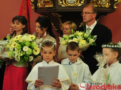 Komunia w kościele św. Marcina - Zdjęcie główne