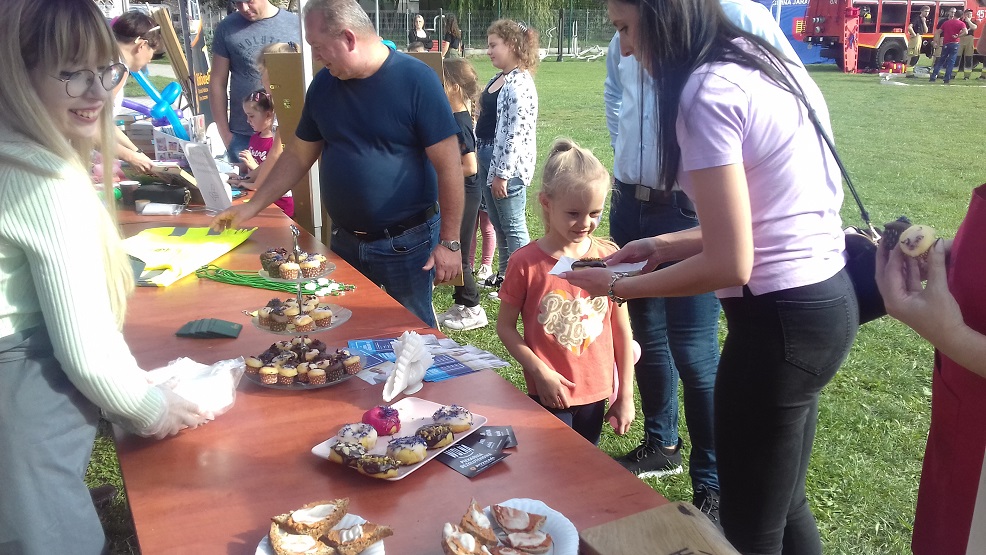 Bezglutenowy poczęstunek z piekarni WOLNA z Poznania