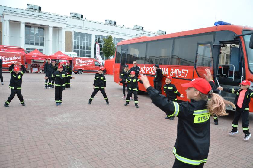 OSP Cielcza zaprezentowała się na Ogólnopolskim Zlocie Czerwonych Samochodów 