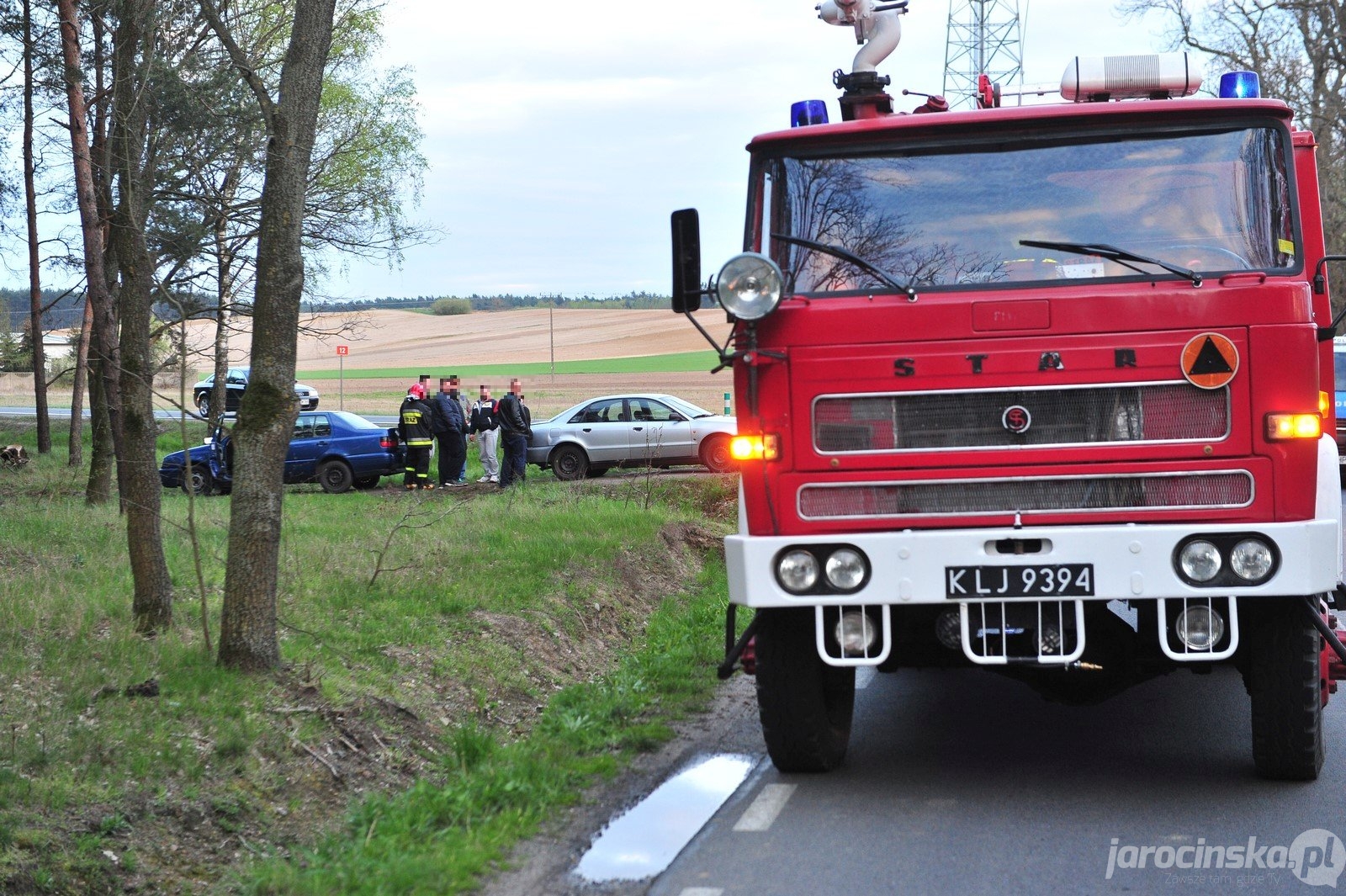 Jarocin. Zderzenie trzech samochodów na DK12 - Zdjęcie główne