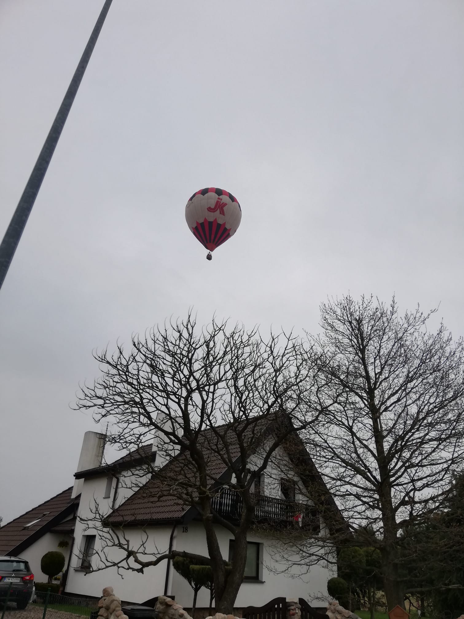 Balon nad Jarocinem wzbudził duże zainteresowanie. Wiemy kto nim leciał