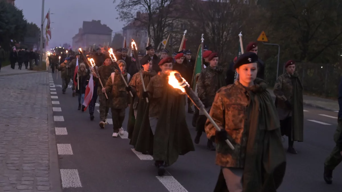 Capstrzyk w Jarocinie z orkiestrą wojskową i szwadronem konnym [ZDJĘCIA] - Zdjęcie główne