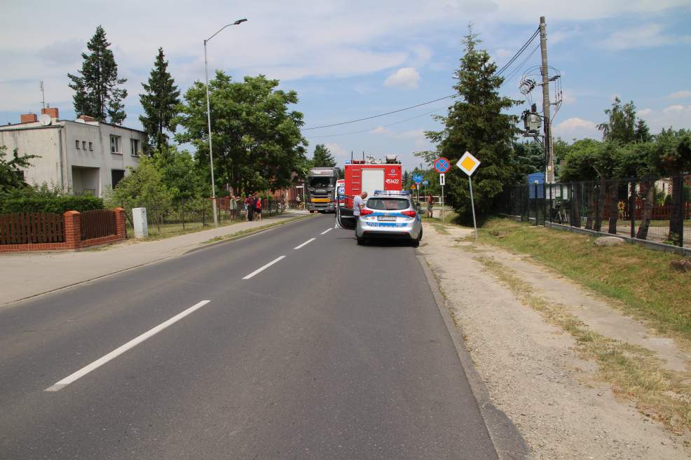 Policja ustala okoliczności zdarzenia z udziałem rowerzysty na ul. Żerkowskiej  w Jarocinie  