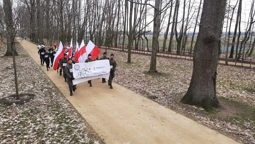 Pobiegli Tropem Wilczym. Wojskowi i Biegacze Jarocin uczcili pamięć Żołnierzy Wyklętych