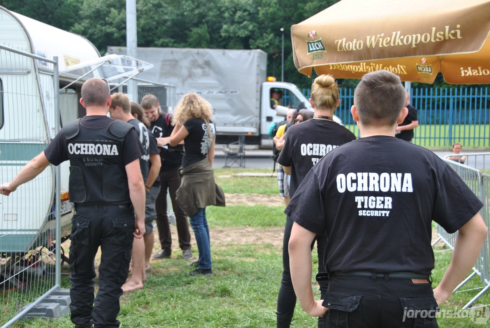 Jarocin Festiwal 2015 - pierwsi festiwalowicze na polu namiotowym - Zdjęcie główne