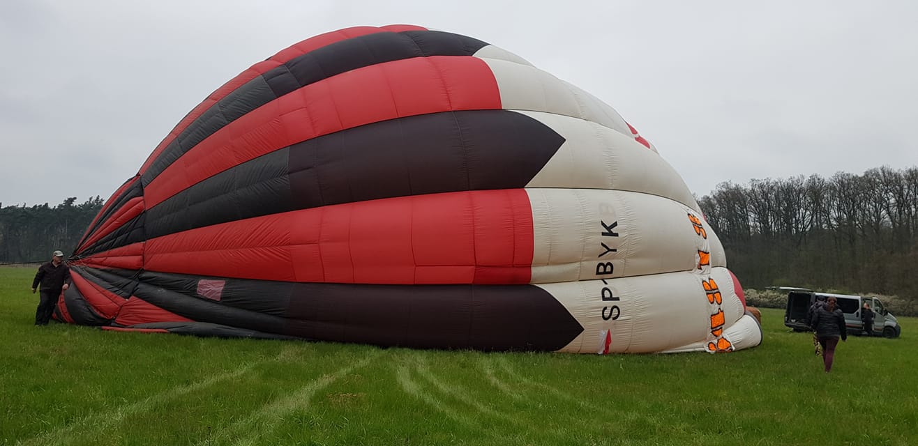 Balon nad Jarocinem wzbudził duże zainteresowanie. Wiemy kto nim leciał