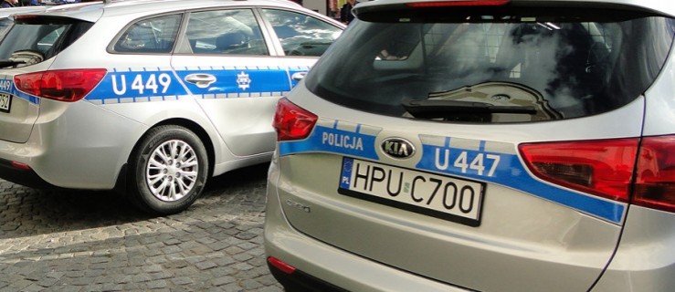 Uciekał przed policją. Pijany i bez prawa jazdy   - Zdjęcie główne