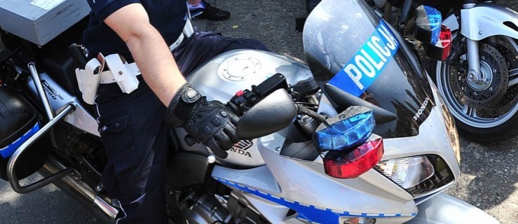 Spowodował kolizję i uciekł. Policja poszukuje motocyklisty - Zdjęcie główne