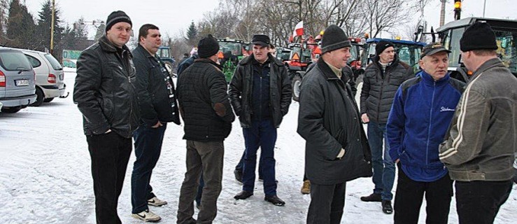 Burmistrz, starosta i dziesięć traktorów. Protest rolniczy - Zdjęcie główne